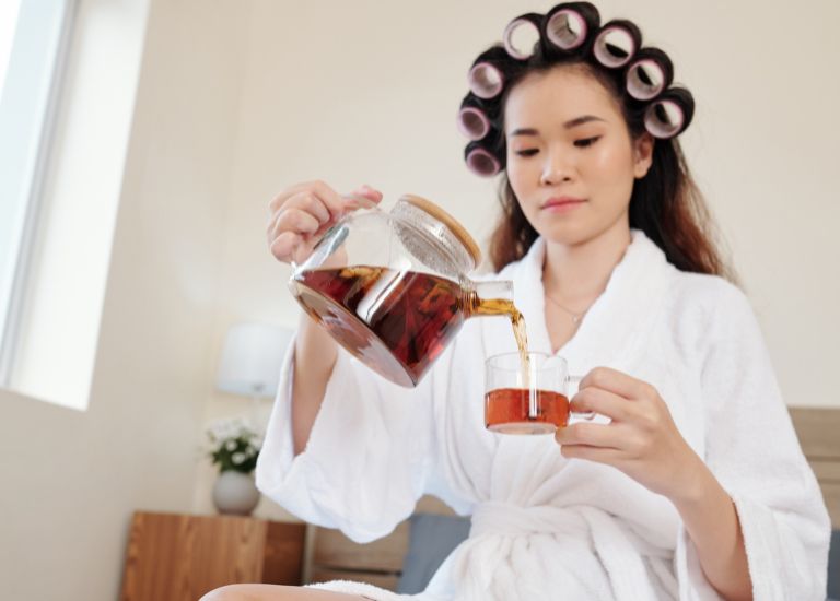 using rooibos tea in your hair
